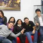 英語を流暢に話せることを目的とした少人数制クラス(1クラス平均5~6名)